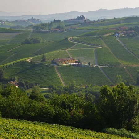 Willa Costa Di Bussia Monforte dʼAlba Zewnętrze zdjęcie