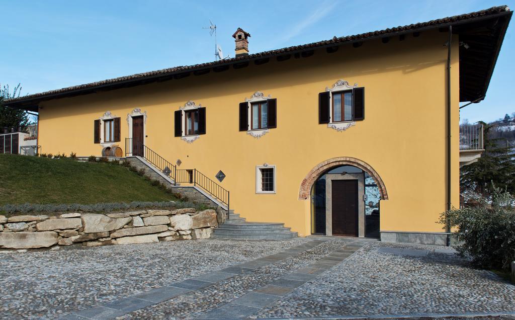 Willa Costa Di Bussia Monforte dʼAlba Zewnętrze zdjęcie